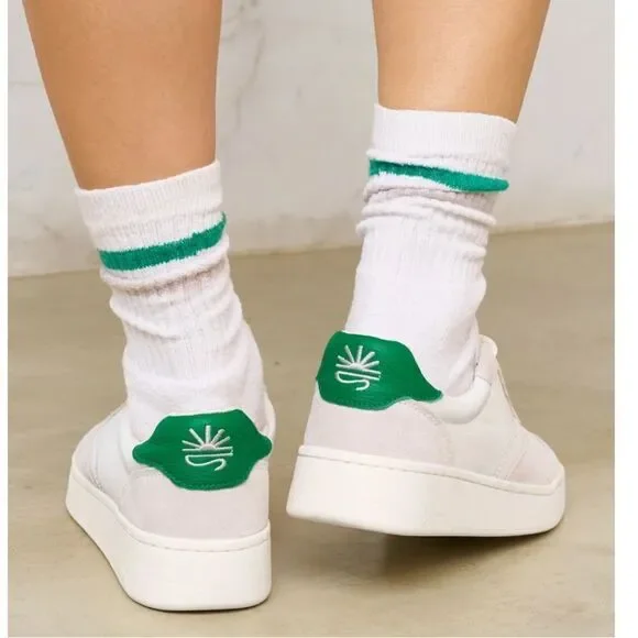 SALUDOS - The Roma in Kelly Green - Picture 2 of 8